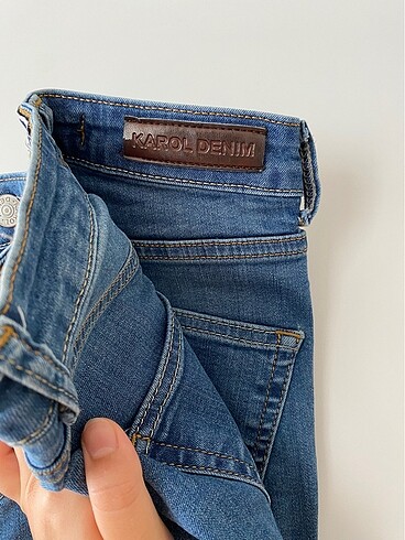 Diğer Dar Paça Jean