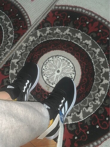 37 Beden Adidas spor ayakkabı