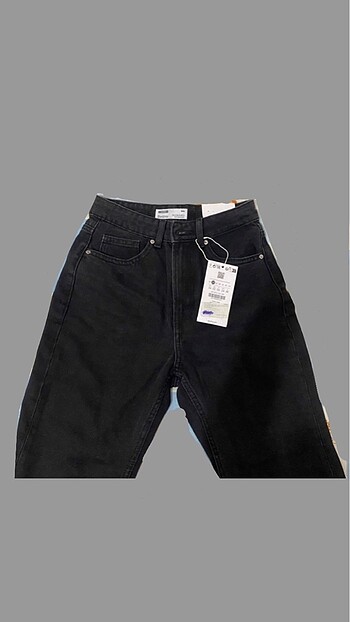 34 Beden siyah Renk Bershka Siyah Mom Jean (34)