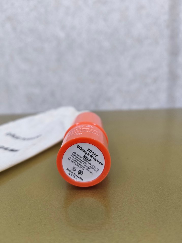 Bade Natural SPF 50 Güneş Koruyucu Stick - Görsel 2