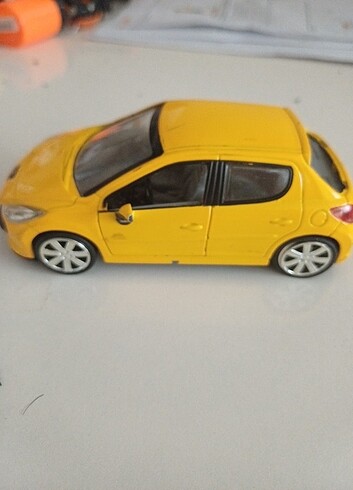 Beden Renk Peuget 207