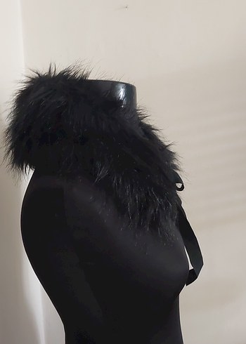 Gusto Kürk Detaylı Siyah Gotik Midi Yaka