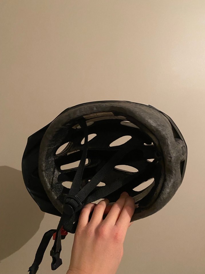 Siyah Bisiklet Kaskı - Görsel 3