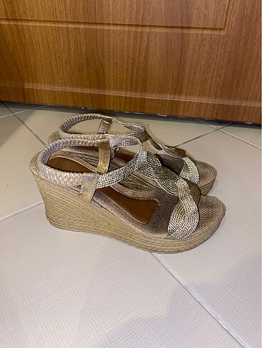 Küçük geldiği için satıyorum - Görsel 2