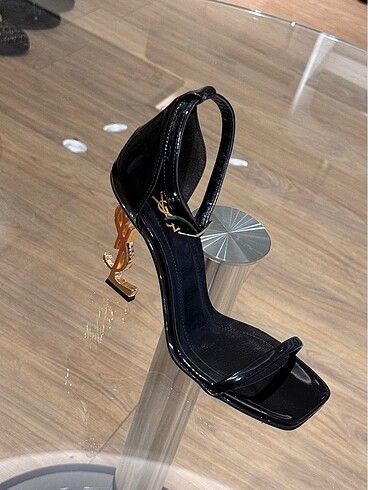 Ysl ..