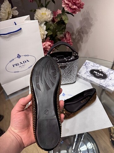 38 Beden çeşitli Renk PRADA