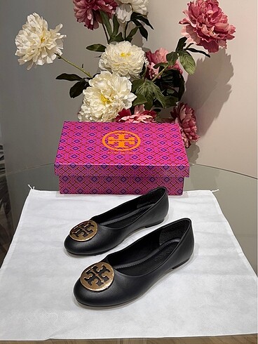 Tory burch