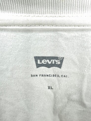 Levis T-shirt %70 İndirimli. - Görsel 4