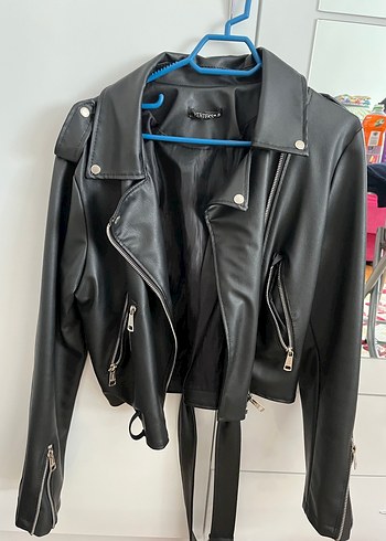 Kemerli Siyah Deri Biker Ceket