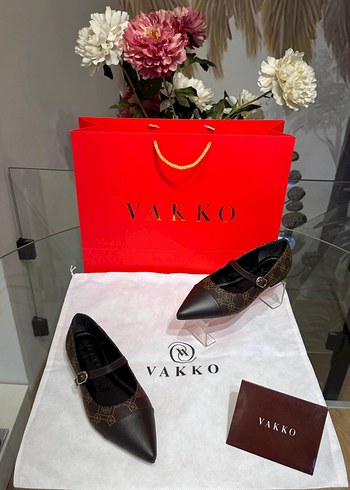 Vakko Vakko Siyah Kadın Babet ayakkabı
