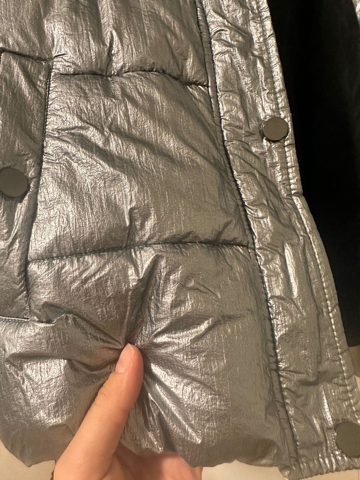 Gri Metalik Kapüşonlu Kadın Mont - Görsel 3