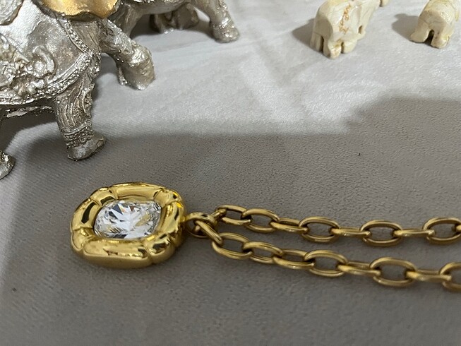  Beden altın Renk Swarovski kolye