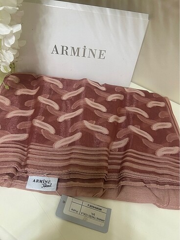 Armine şal &eşarp