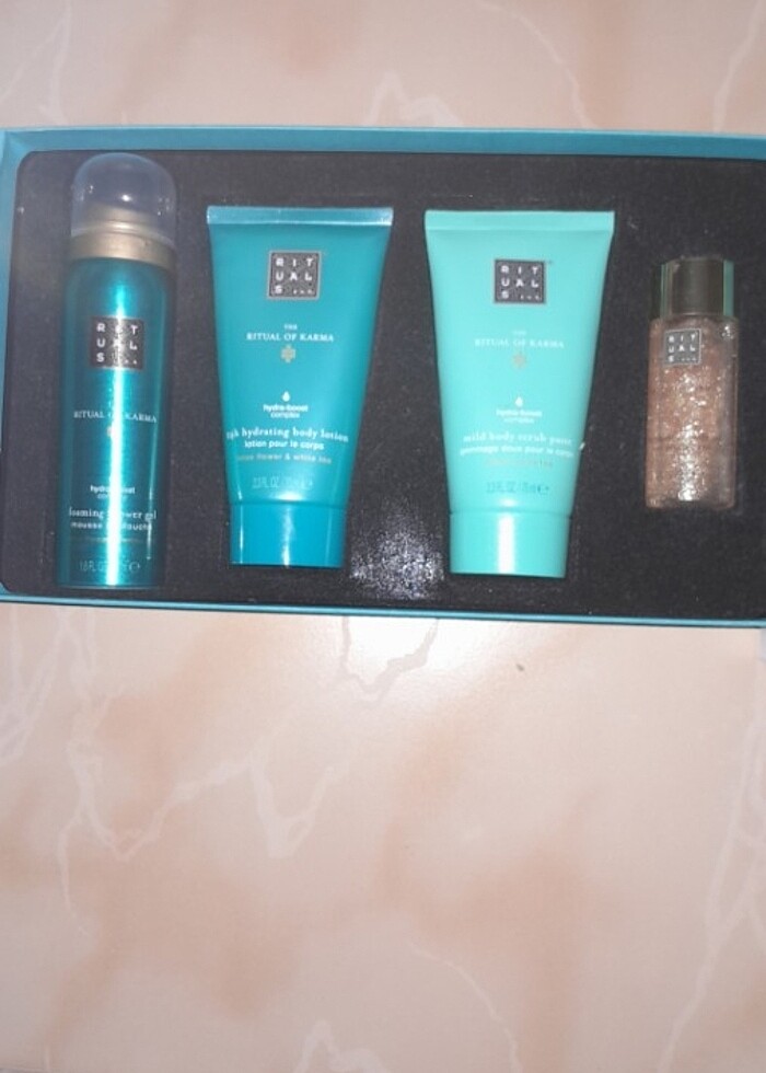 Pflege-Geschenkset The Ritual of Karma set - Görsel 3