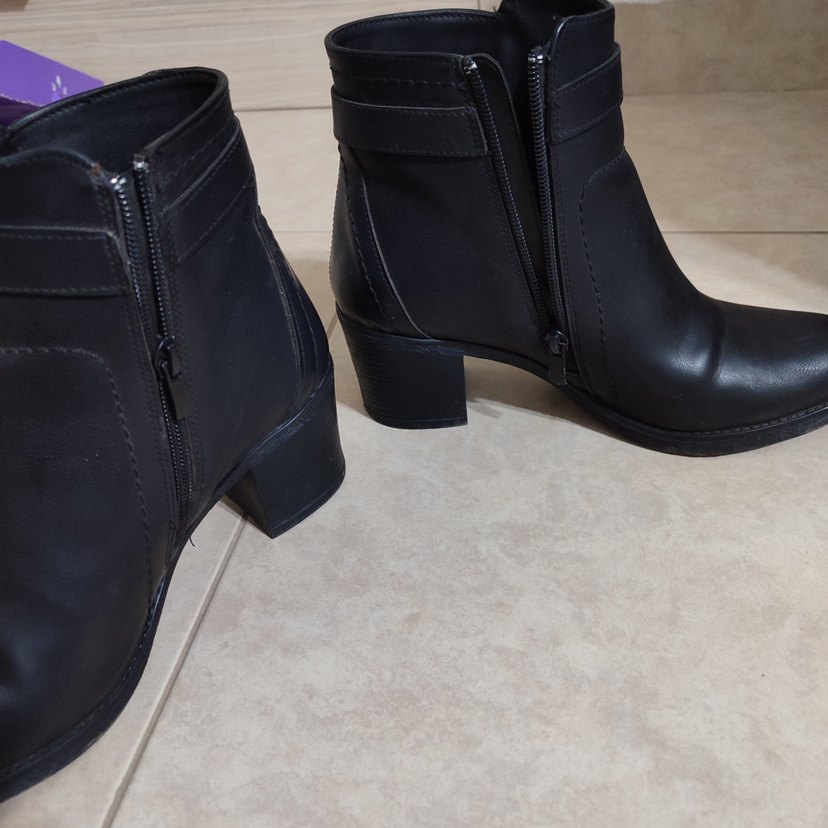 Tokalı Siyah Deri Bot - Görsel 2