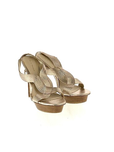 Elie Tahari Elie Tahari Platform %70 İndirimli.