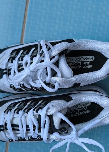 39 numara Skechers 