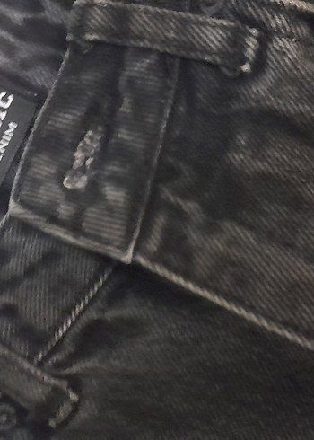 s Beden Siyah Bol Kesim Mini Denim Şort