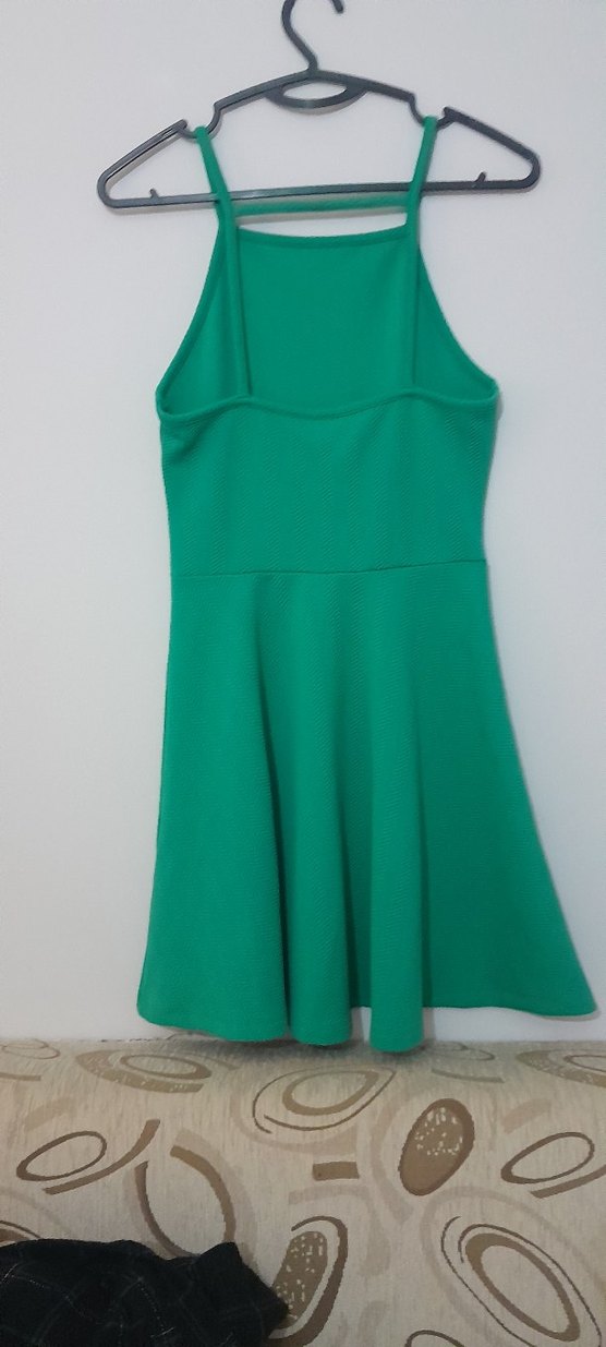 Yeşil Kolsuz mini Piliseli Elbise - Görsel 2