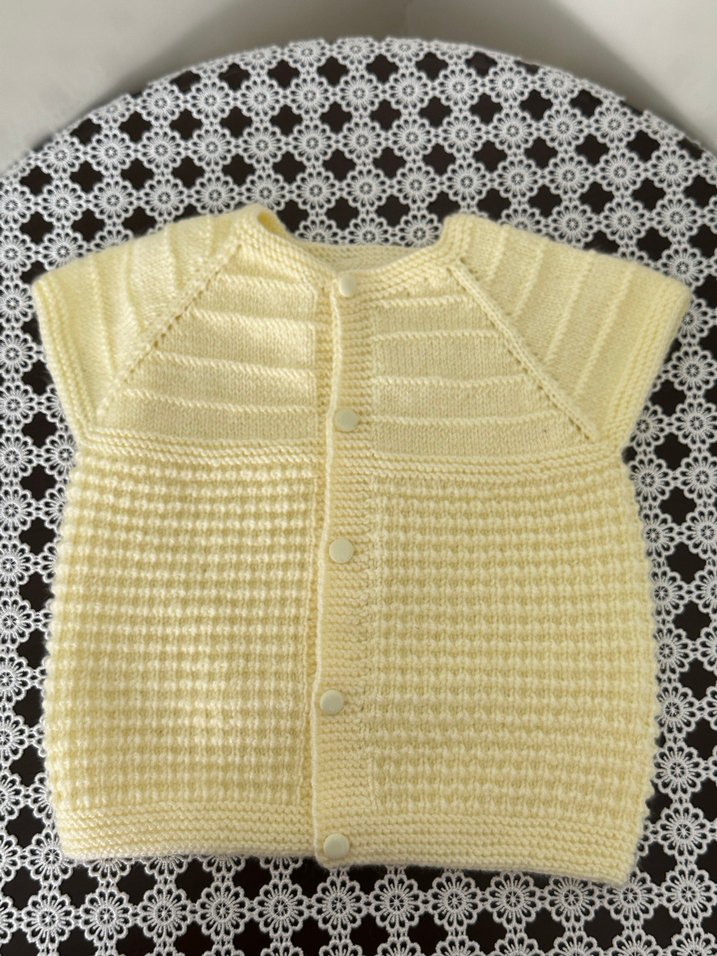 Kız Çocuk Sarı Triko Kolsuz Yelek - Görsel 2