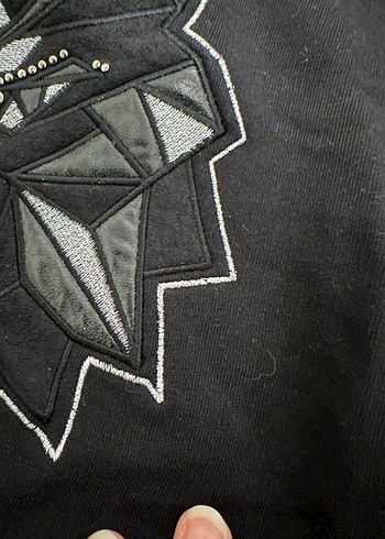 Siyah Kısa Kollu Baskılı Crop Top - Görsel 3