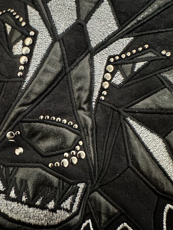 Siyah Kısa Kollu Baskılı Crop Top - Görsel 2