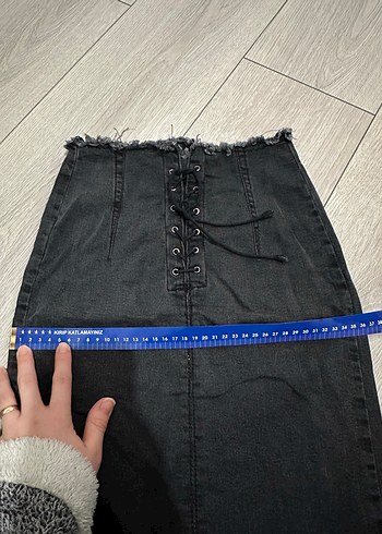 Siyah Bel Detaylı Mini Etek - Görsel 4