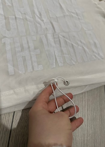 Beyaz Kapüşonlu Şeffaf Sweatshirt - Görsel 3