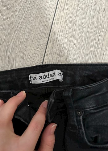 Siyah Kadın Kot Pantolon, Dar Kesim, Midi Boy - Görsel 2