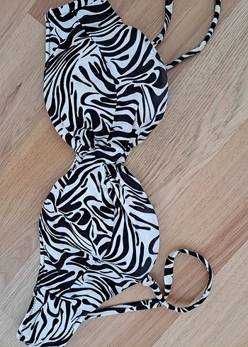 Zebra Desenli Bohem Tarzı Bikini Üstü