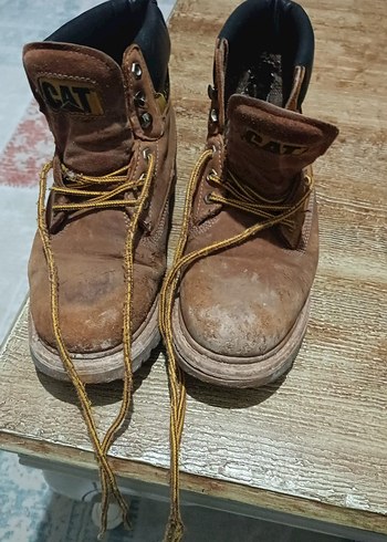 LC Waikiki Siyah Kapusonlu Sisme Mont Bot Forma