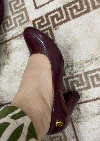 Bordo Parlak Kürklü Kadın Topuklu Ayakkabı - Görsel 2