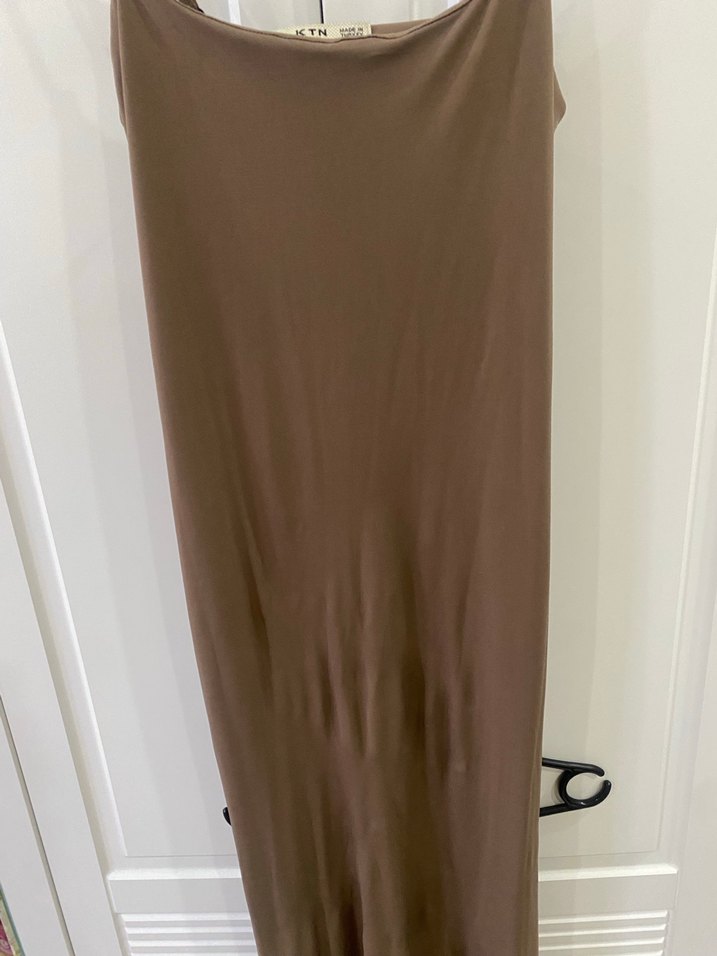 Gül kurusu Uzun İp Askılı Saten Elbise - Görsel 2