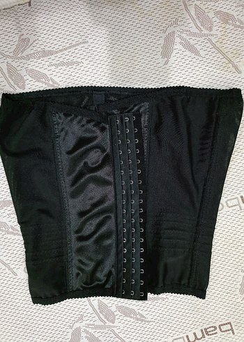 42 Beden Siyah Midi Korse