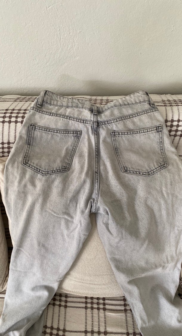 Gri Düğmeli Rahat Kesim Kadın Kot Pantolon - Görsel 2