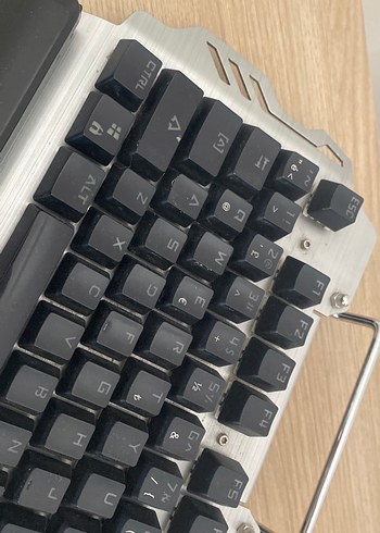 GAMEMAX Çok Renkli LED Mekanik Klavye - Görsel 4