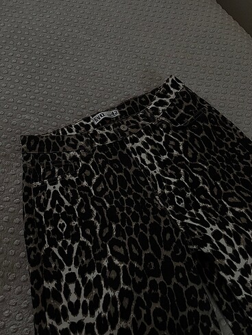 l Beden Leopar kot pantolon