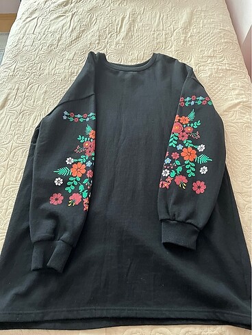 m Beden Siyah kolları işlemeli pamuklu kısa elbise (hamilelere uygun)