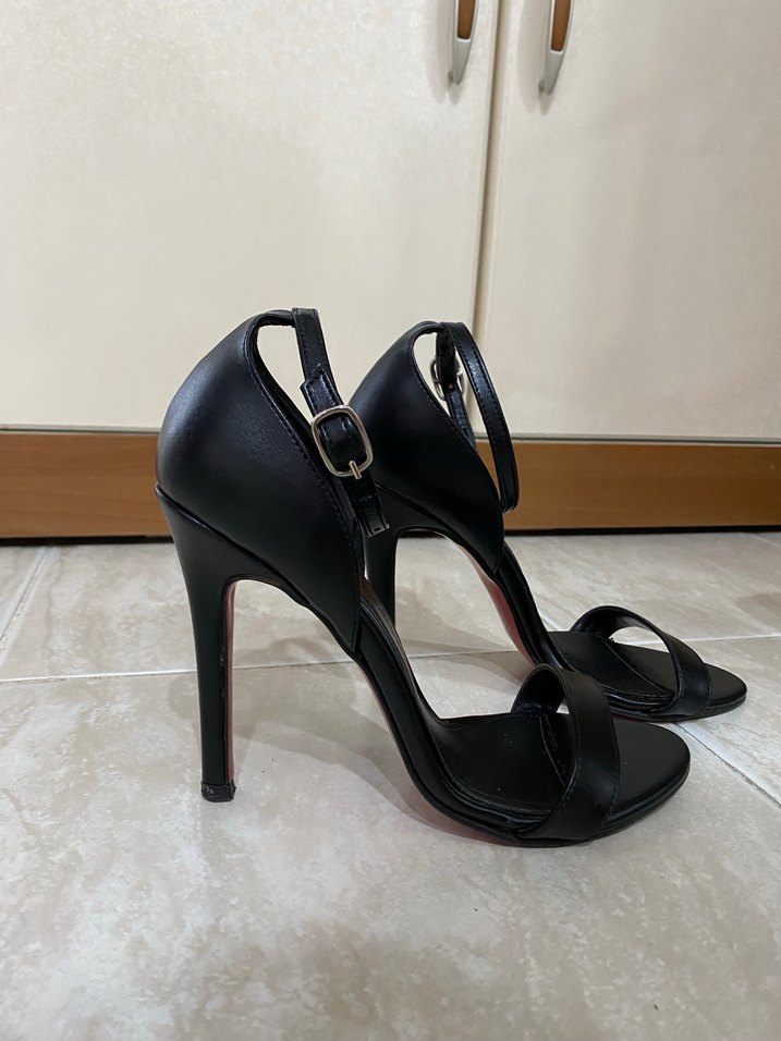 Klasik Siyah Topuklu Kadın Ayakkabı - Görsel 2