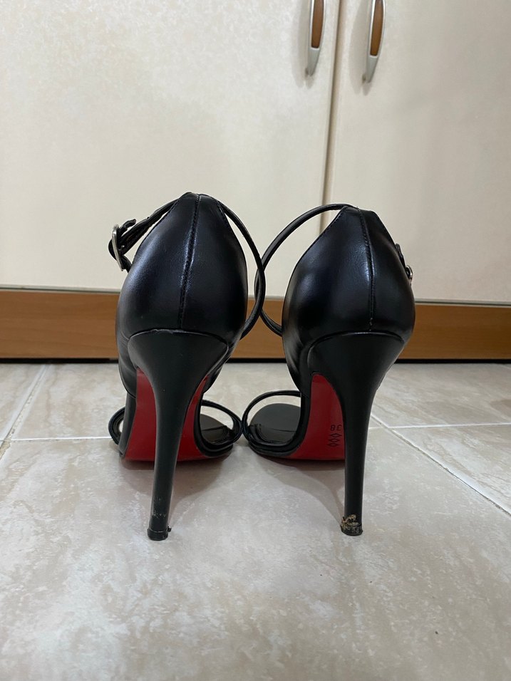 Klasik Siyah Topuklu Kadın Ayakkabı - Görsel 3