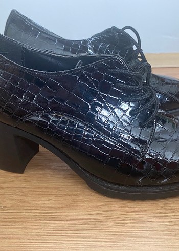 36 Beden siyah Renk Klasik Siyah Yılan Desenli Topuklu Ayakkabı