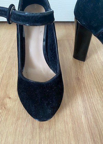 Siyah Süet Platform Topuklu Kadın Stiletto