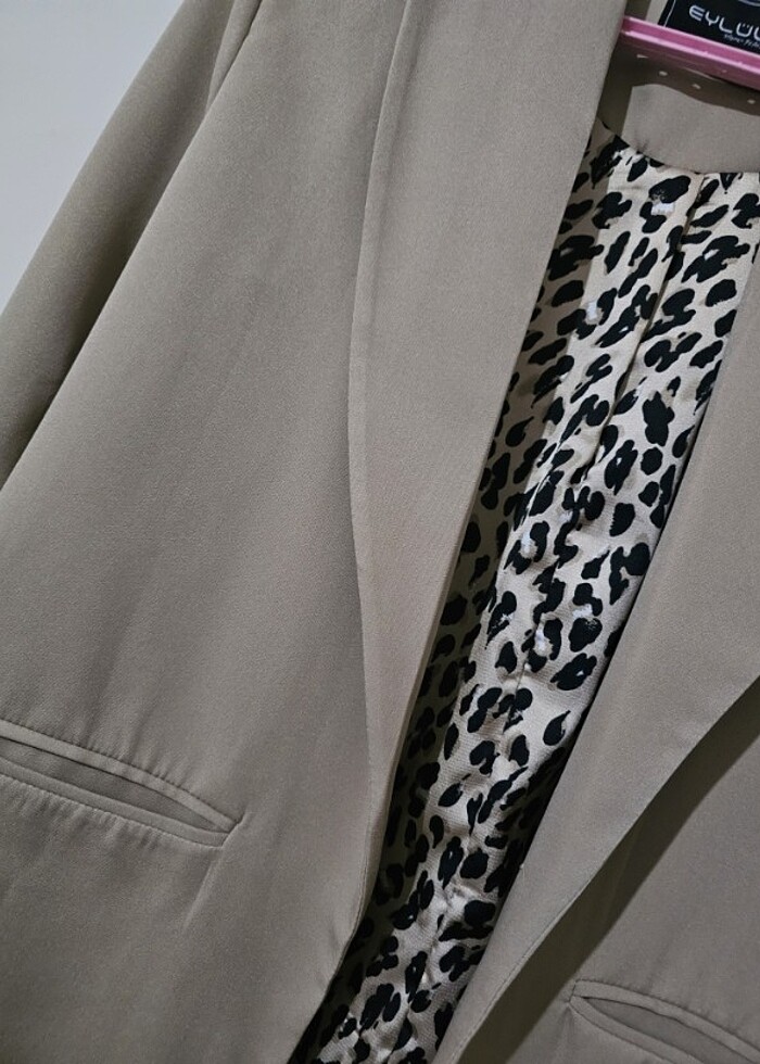 Blazer Ceket Leopar Detaylı  - Görsel 4