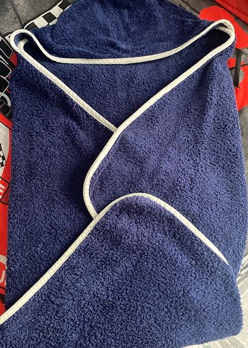 Erkek Çocuk Lacivert Kapüşonlu Bornoz - Görsel 2