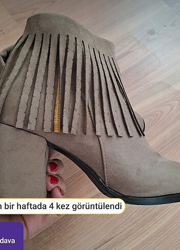 Püsküllü Süet Bot
