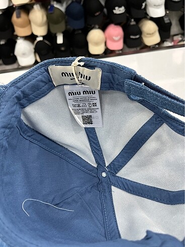 Miu Miu Miu Miu kot şapka