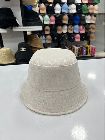 Gucci fötr