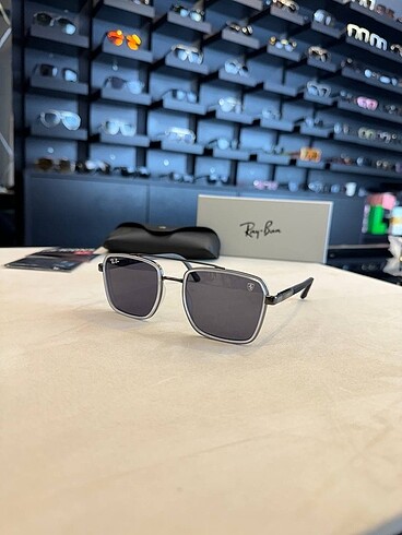 Ray ban güneş gözlüğü