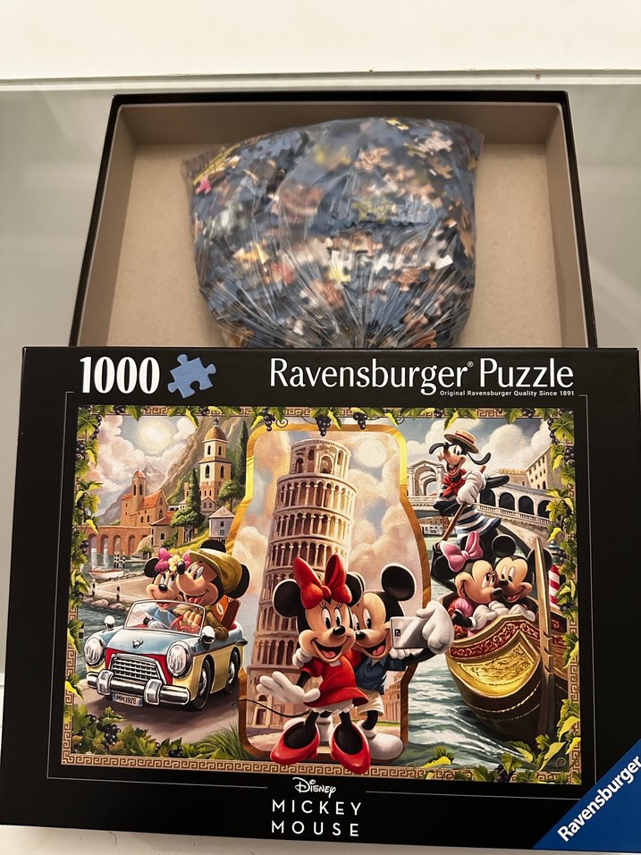 Disney Mickey Mouse 1000 Parça Puzzle - Görsel 2