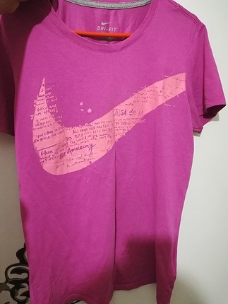 Nike Pembe Tişört